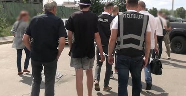 У Києві затримали переселенця, який підпалив 12 автівок військових (фото, відео)