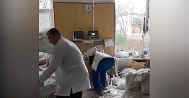 Пробили стіну відділення: у Херсоні дві медсестри поранені після атаки ЗС РФ (відео)