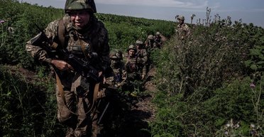 "Самая сложная операция на моей практике", — бойцы рассказали правду о боях в Крынках (видео)