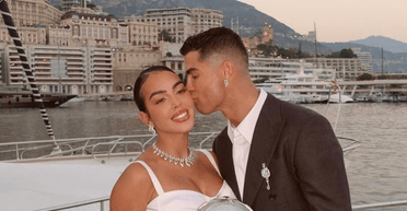 Кріштіану Роналду вийшов на публіку з нареченою (фото)