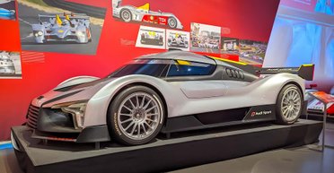 Дизельный гибрид на 700 сил: секретный суперкар Audi впервые показали на публике (фото)