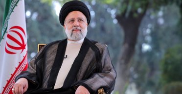 На борту вертолета Раиси был "таинственный" россиянин: подробности