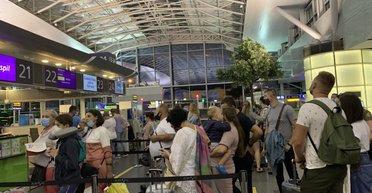 Подцепить ковид на украинских авиалиниях? Легко!