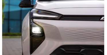 Опубликованы первые официальные фото нового Chevrolet Bolt 2026