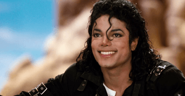 Майкл Джексон: его триумф "Грэмми", загадочная смерть и обвинения в насилии (фото)