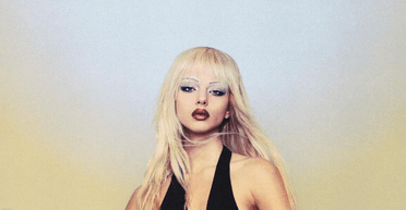 Дева Кассель постала в незвичному образі (фото)