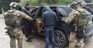 Представились співробітниками ГУР: на Одещині невідомі зі стріляниною викрали військового (відео)