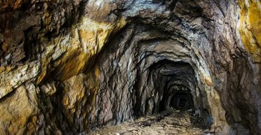 Покинуту шахту у Фінляндії перетворять на гравітаційну батарею: зможе зберігати 2 МВт енергії