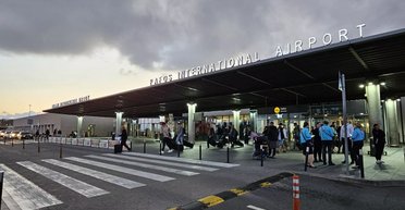 Отмена всех рейсов в аэропортах и эвакуация: Иран нацелился на военные базы на Кипре