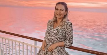 Співробітниця круїзного лайнера розповіла про дивну гру, яку проводять на свята