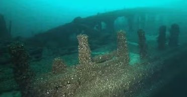 На дні озера знайшли кам'яну "дорогу": вона на 4 тис. років старша за знаменитий Стоунхендж (фото)