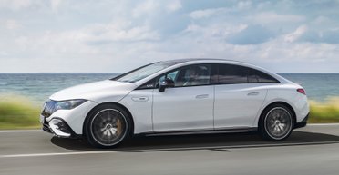 Сделает из автомобиля генератор энергии: создана "солнечная краска" с КПД 20%