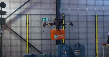 Зеленський показав перше німецько-українське підприємство: на ньому роблять дрони для ЗСУ (відео)