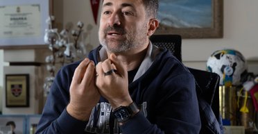 "Какая-то уродина": Смелянский резко ответил на критику о смене логотипа Укрпочты