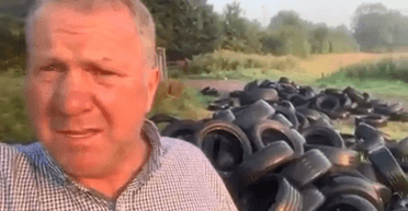 На землю чоловіка скинули майже 3 тонни відходів: він у боргу не залишився (відео)