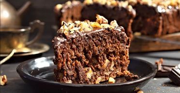 Бесподобный шоколадный кекс с бананом и финиками: рецепт без глютена и сахара