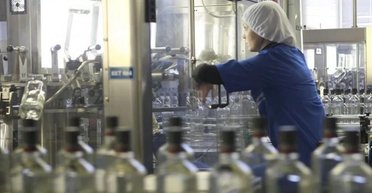 Бизнес на спирте: в РФ придумали, как еще заработать для продолжения войны в Украине