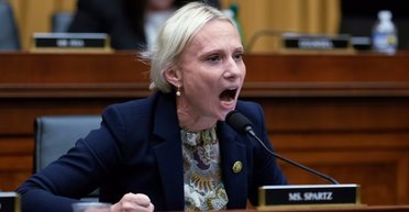 "Путин гордится": конгрессвумен Спартц предложила Украине уступить территории