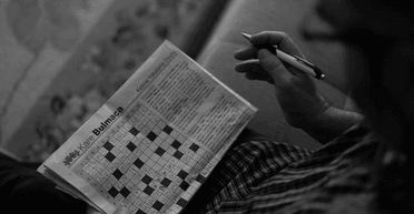 Сімейна катастрофа: одержима кросвордами жінка перестала спілкуватися з чоловіком і дітьми