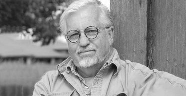 Написал "Гиперион": умер известный на весь мир писатель-фантаст Дэн Симмонс