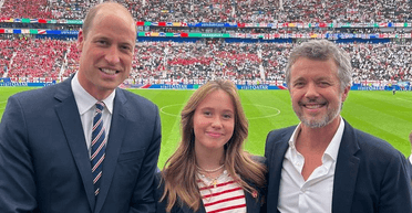 Принца Вільяма і короля Данії Фредеріка помітили на трибунах футбольних уболівальників (фото)