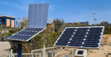 Солнечные панели "научились" сами себя чистить: где пригодится эта технология