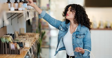 Готовы скупить все: три самых главных шопоголика по знаку Зодиака