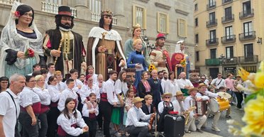 Леся Украинка в Барселоне: в испанском городе заметили поэтессу-гигантку