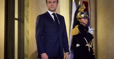 "Россия — наш противник": Макрон рассказал, будут ли французские военные в Украине (видео)