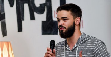 Прифронтовой бар. Как бизнесмен из Донецка прошел путь в партизаны и обратно