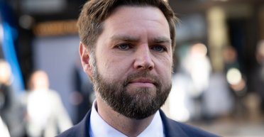 Кортеж віцепрезидента США Джей Ді Венса потрапив у ДТП: є постраждалий, подробиці