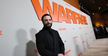 Зірка "Сегуна" Космо Джарвіс зіграє молодого Сталіна, який пограбував банк