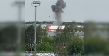 Взрывы в Московской области: украинские дроны поразили предприятия "Радуга" и "Кронштадт" (видео)