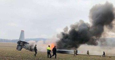 Боятся атаки дронов: россияне строят защитные ангары для авиации на расстоянии 300 км (фото)