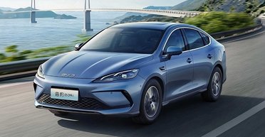 Цена $12 500 и запас хода 2000 км: BYD выпустил электрифицированный аналог VW Jetta (фото)