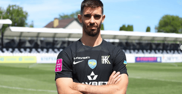 ТЦК "бусифицировали" экс-футболиста сборной Украины: детали от спортивного блогера