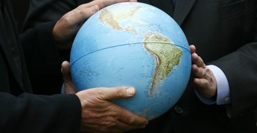 Дорогой ХХ век! Это кино я уже смотрел. Почему украинцам нужно отвыкать от однополярного мира