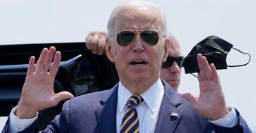 Есть две причины: почему Байден вместо Саммита мира по Украине едет в Голливуд