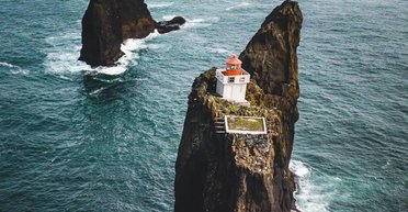 Украинский моряк показал маяк, до которого не доплывет ни один турист (видео)