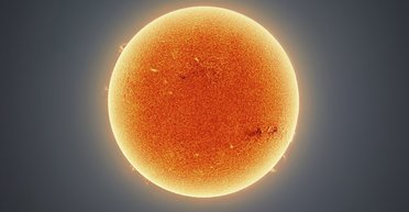 Огненные вихри и вспышки. Американский фотограф создал самый четкий снимок Солнца (фото)