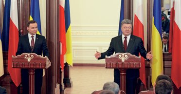 Еще дружба не сгинела. Как манипуляции вокруг Волынской трагедии рассорили поляков и украинцев