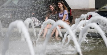 Яке літо чекає на українців: метеорологиня спрогнозувала, яким буде кожен місяць