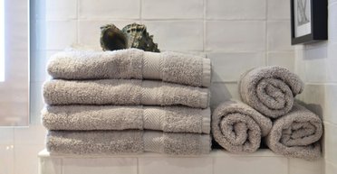 Навіщо на рушниках смуги: справа не тільки у красі