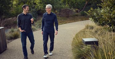 Тим Кук покидает пост СЕО Apple: стало известно, кто его заменит