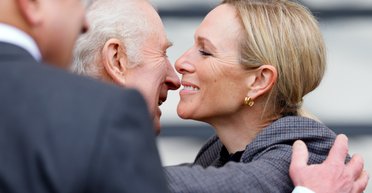 Король Чарльз ІІІ та його племінниця порушили суворий протокол (фото)