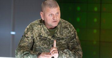 РФ затягивает войну, а "мирные переговоры" использует как оружие: Залужный объяснил, что делать Украине