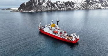 Умоляют о помощи: исследователи на базе в Антарктике попали в "фильм ужасов" из-за коллеги