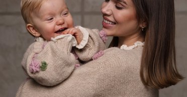 Остановка дыхания из-за фебрильных судорог: дочь известного блогера оказалась в реанимации