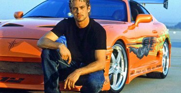 Медиум, говорящая с мертвыми, утверждает, что ее преследовал дух актера Пола Уокера