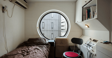 Революция в недвижимости: как живется в капсульных квартирах за $12 тысяч (фото)